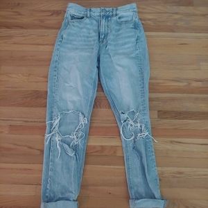 American Eagle Mom Jeans